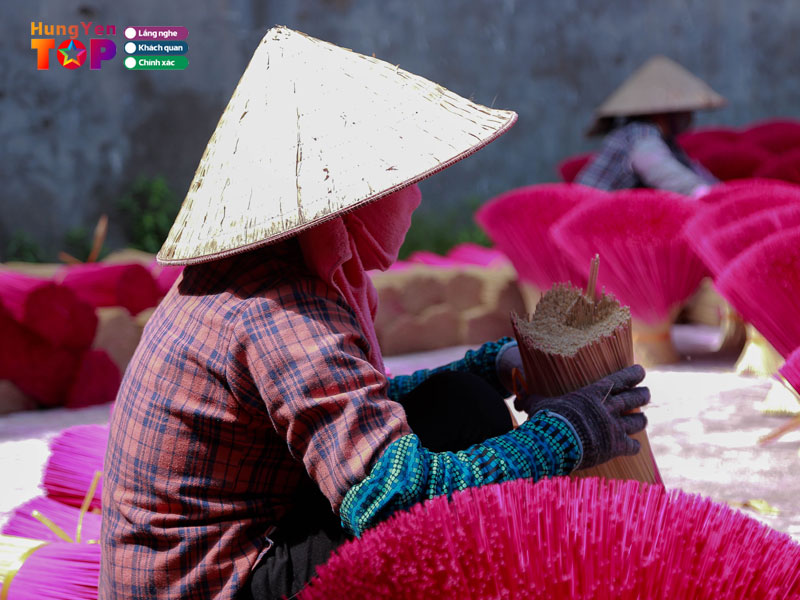 Lang-huong-cao-thon-hungyentoplist