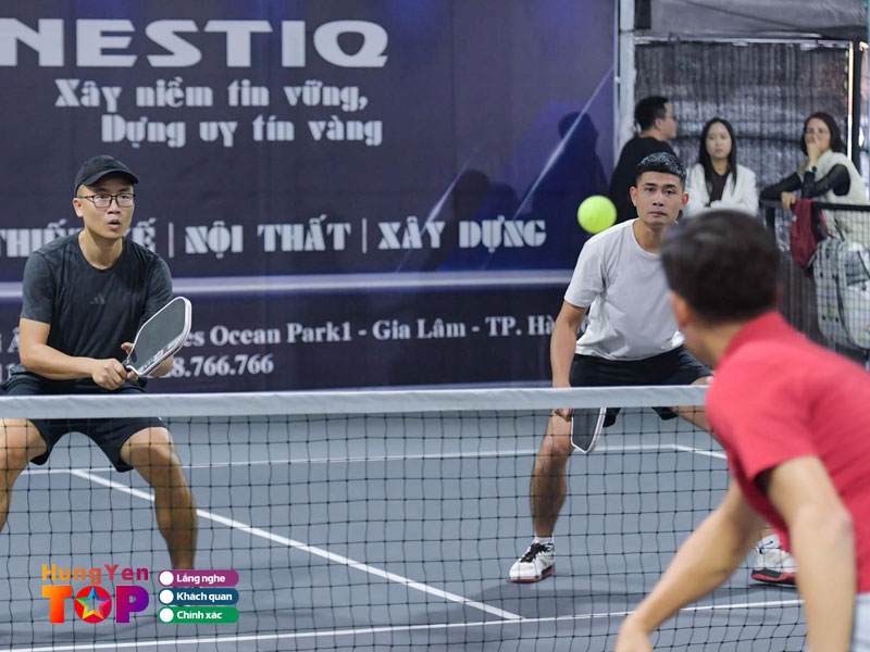 Pickleball-mai-ngoc-hungyentoplist