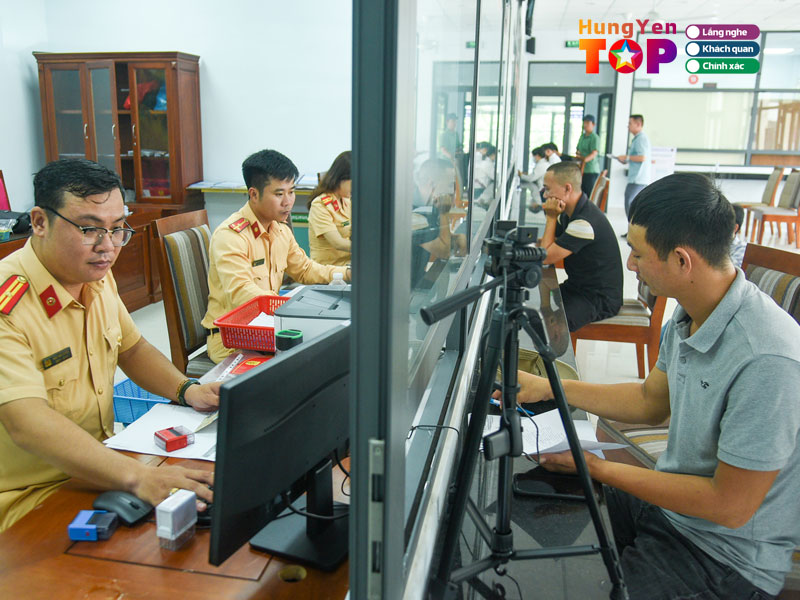 Khong-bat-buoc-phai-di-doi-giay-to-ngay-lap-tuc-hungyentoplist