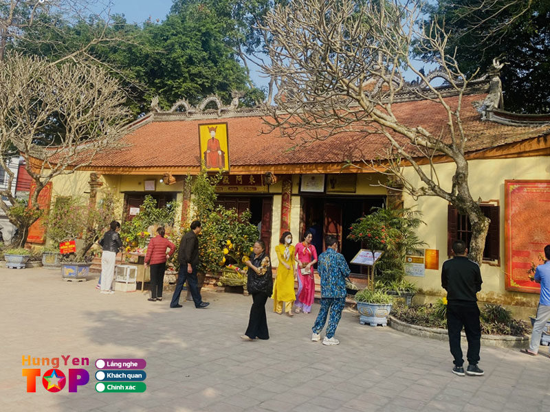 Le-hoi-den-phu-ung-hungyentoplist