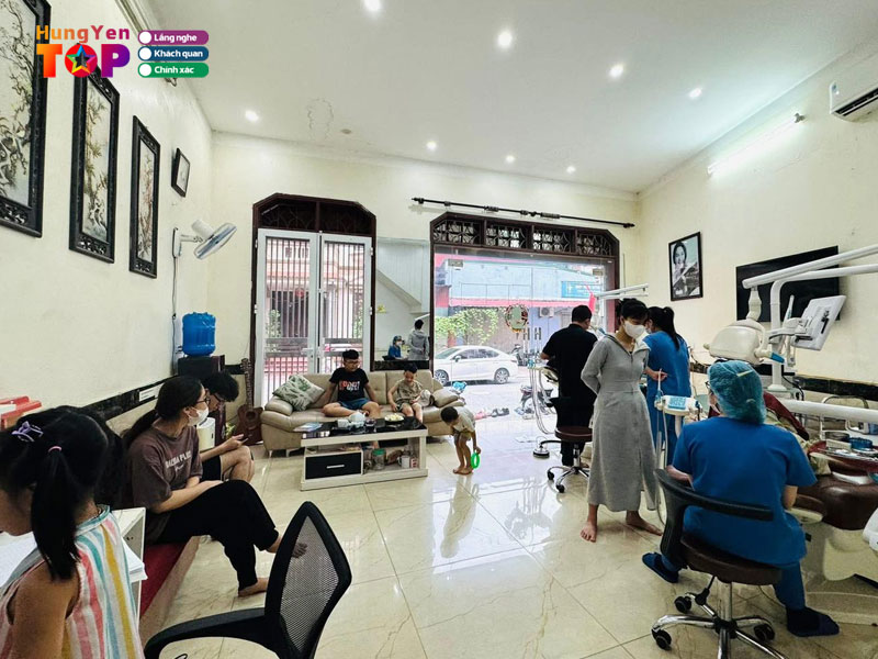 Nha-khoa-tham-my-quoc-te-rosemary-hungyentoplist