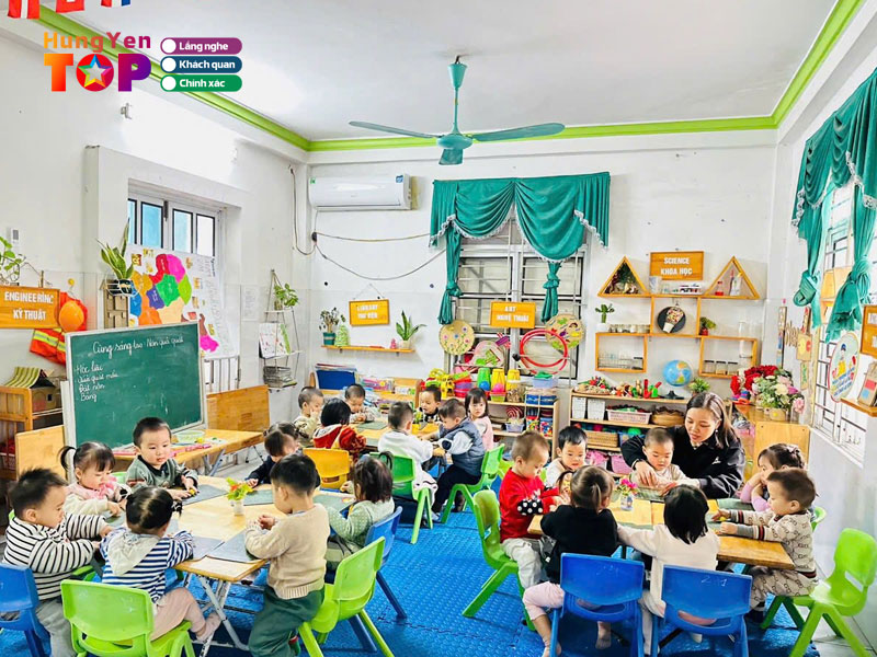 Truong-mam-non-hoa-my-hungyentoplist