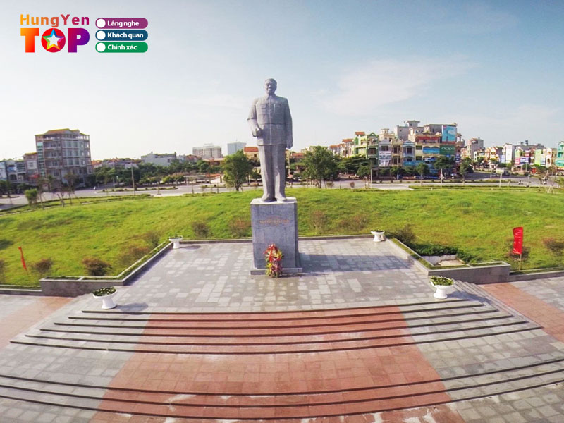 Tuong-dai-tong-bi-thu-nguyen-van-linh-hungyentoplist