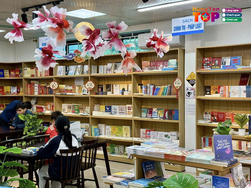 Sieu-thi-sach-hung-yen-hungyentoplist