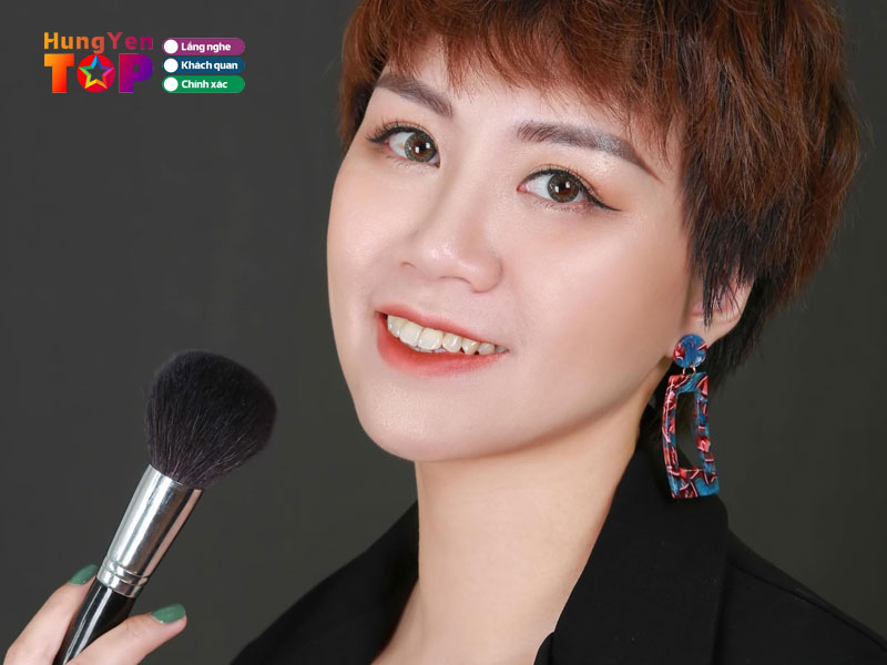 Thuy-to-studio-hungyentoplist