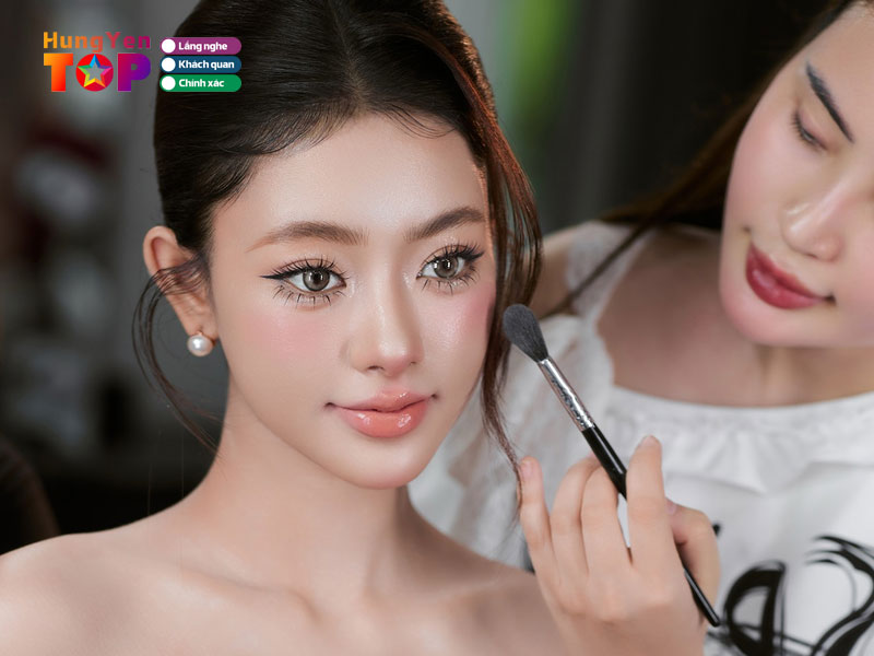 Ha-pham-make-up-hungyentoplist