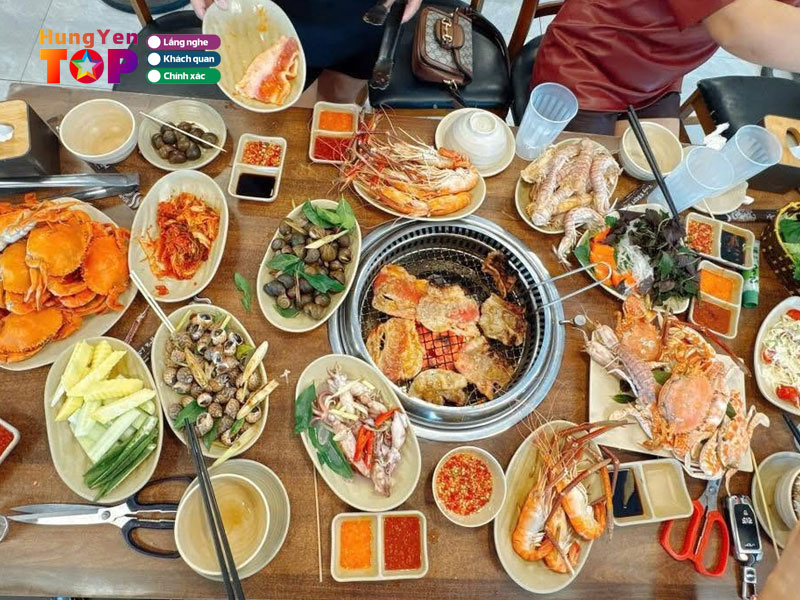 Family-bbq89-buffet-hungyentoplist